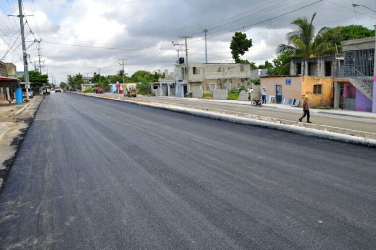 Brisa del Este se renueva con asfaltado calle Las Damas