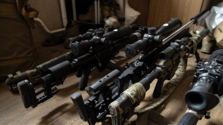 Cómo armas procedentes de Ucrania inundan Europa