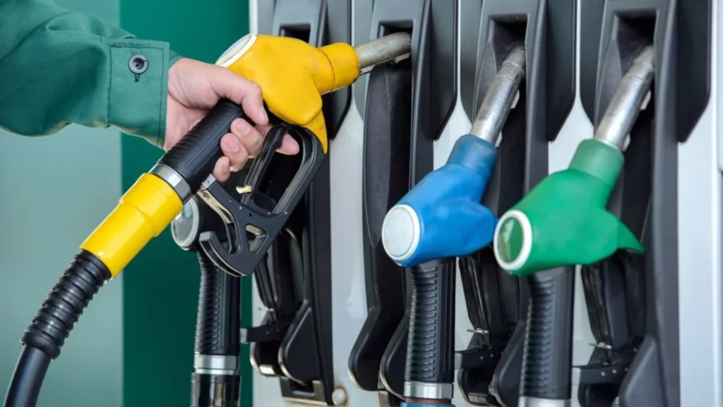 Gobierno mantiene congelados los combustibles como parte del Plan Anti-Crisis