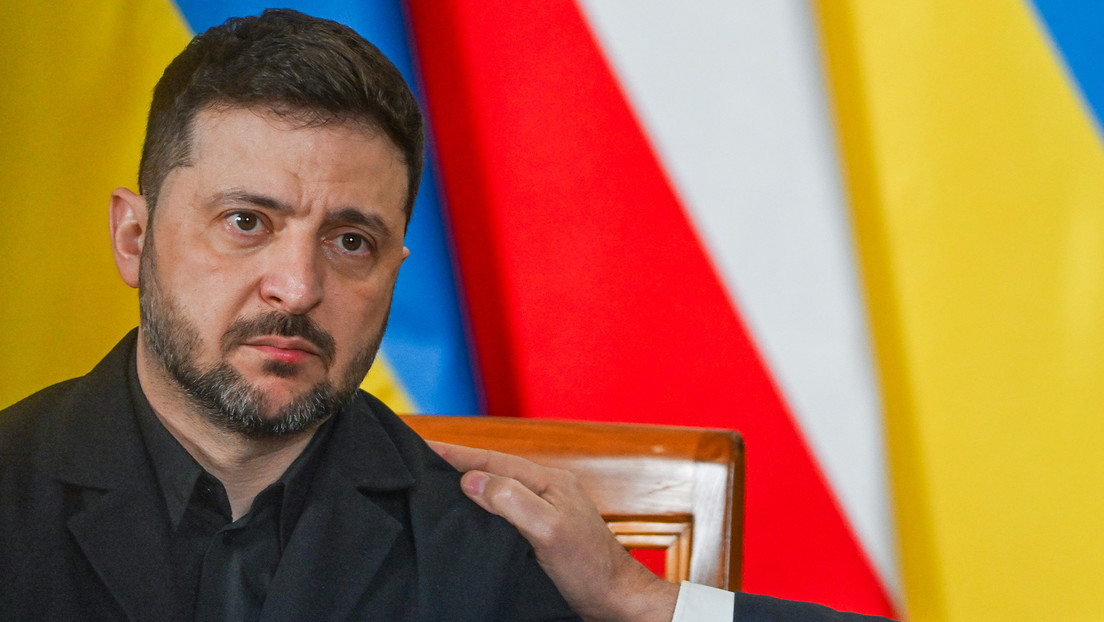 Ex primer ministro polaco: Ucrania pagará las consecuencias por su "panteón de héroes" nazis