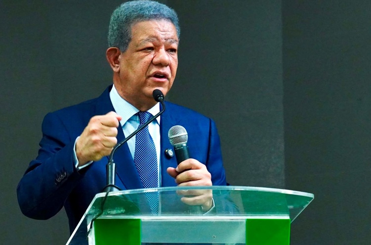 Leonel pide al Gobierno retirar proyecto medidas económicas