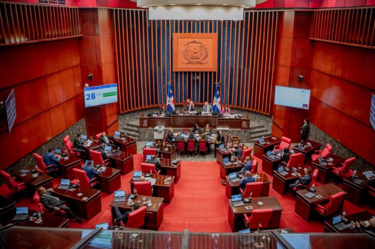 Senado modifica Ley Partidos, obliga antidopaje a candidatos