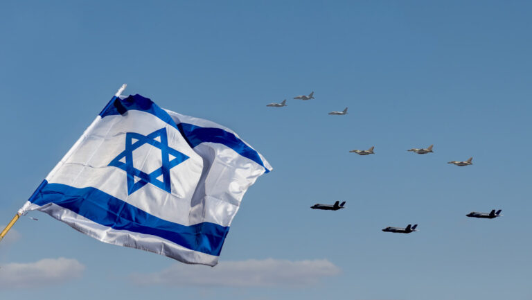 Medios: Israel anticipa "varios días" de intensos combates contra Irán y sus aliados en Oriente Medio