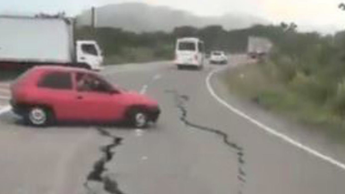 Se agrietan las carreteras en Venezuela tras los recientes terremotos