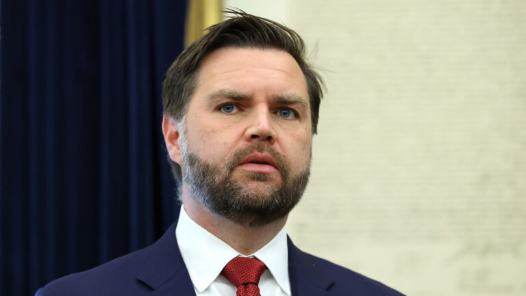 Vance admite diferencias con Israel sobre la estrategia hacia Irán