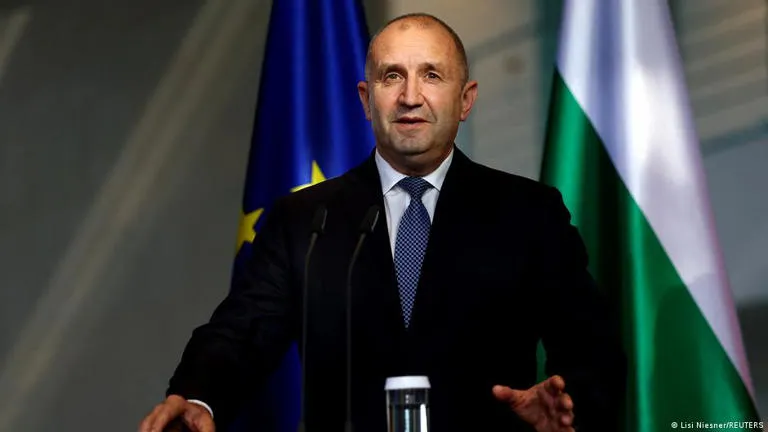 Giro Estratégico: Por Qué Bulgaria Ha Decidido Prohibir la Venta de Armas a Ucrania