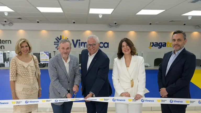 Vimenca Reinaugura su Oficina Principal