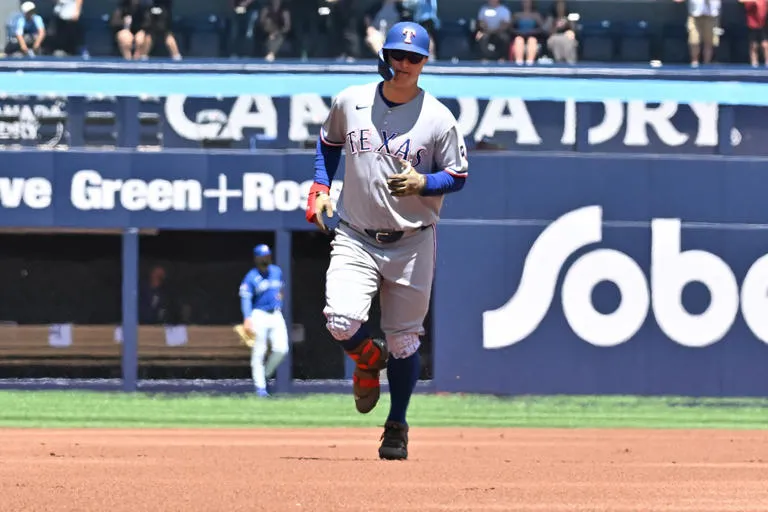 ¡Barrida en Toronto! Los Rangers de Texas doblegan a los Azulejos y completan la serie de 4 juegos