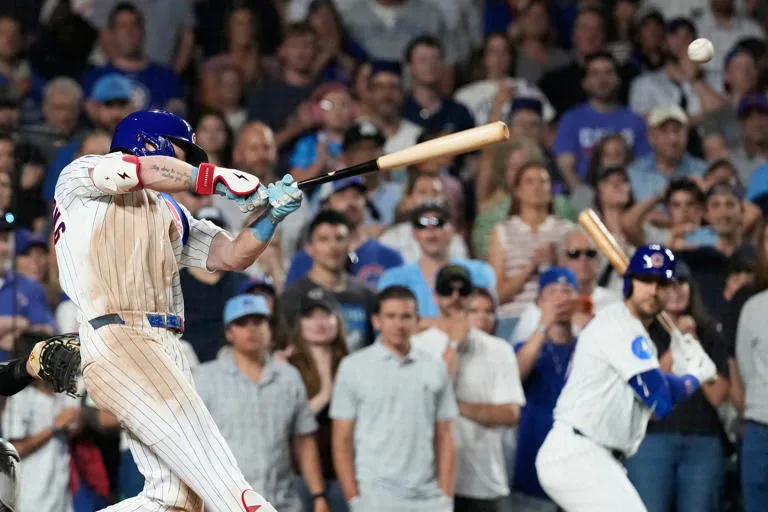 Héroe en el Noveno: Pete Crow-Armstrong Sentencia a los Atléticos y Da un Vibrante Triunfo 7-6 a los Cachorros