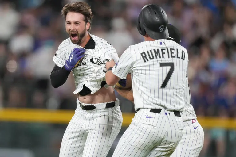 Emoción hasta el Último Suspiro: Thompson Guía a los Rockies al Triunfo sobre Chicago
