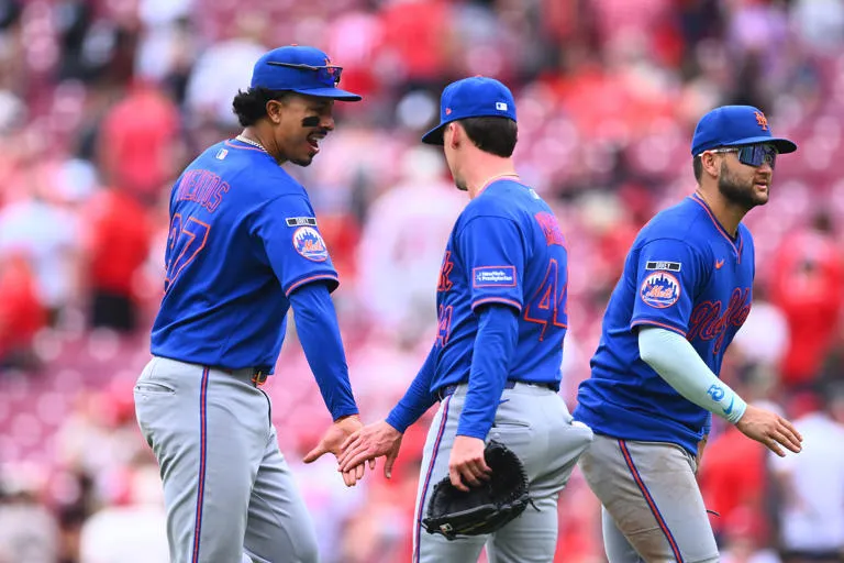 Mets frenan a los Rojos: Bichette brilla y evitan la barrida con victoria 9-1