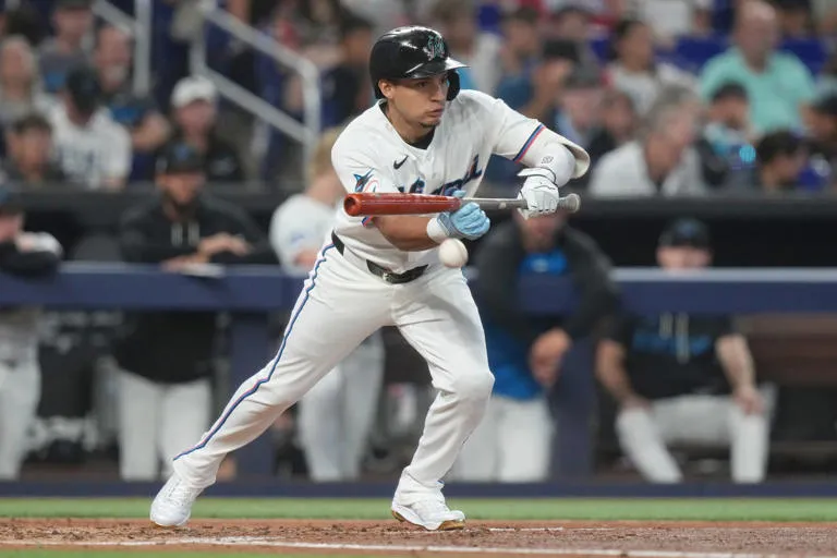 Golpe de Autoridad: Los Marlins Someten a los Rays con un Bateo Explosivo y un Cierre Histórico