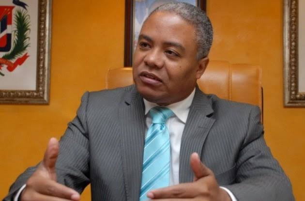 Francisco Fernández aspira a senador de SD; destaca su obra social en la Provincia