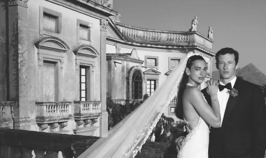 La cantante Dua Lipa comparte imágenes de su boda con Callum Turner