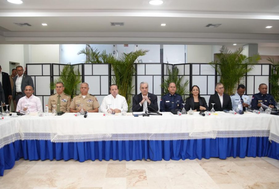 Presidente Abinader encabeza reunión de seguimiento al Plan de Seguridad Ciudadana