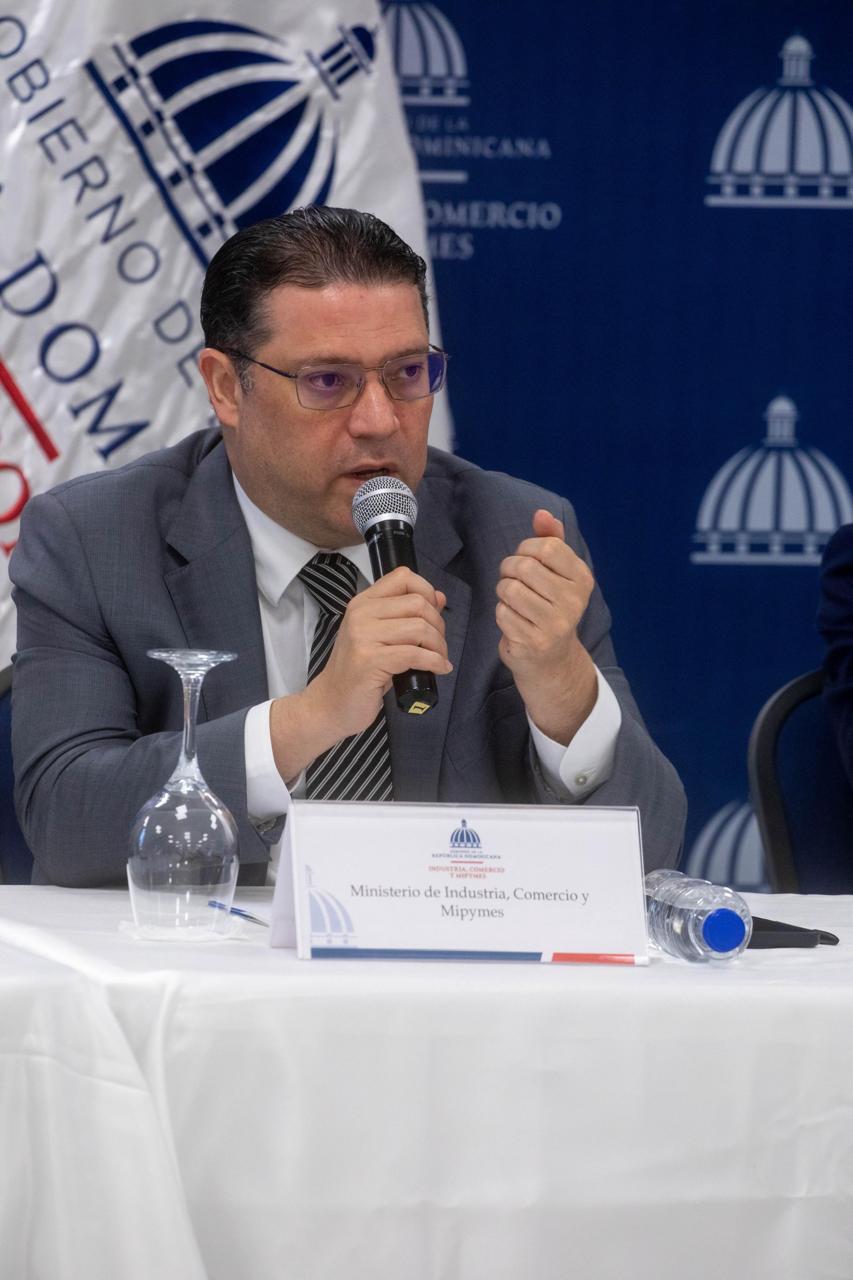 Yayo Sanz Lovatón anuncia impulsará reforma a la Ley de Hidrocarburos