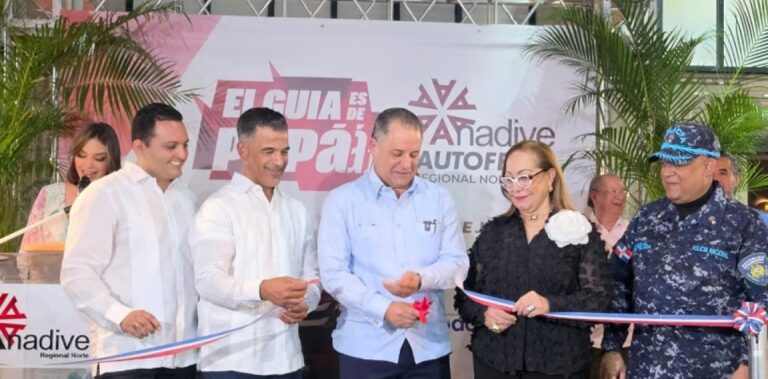 Autoferia Anadive 2026 dinamiza ciudad Santiago