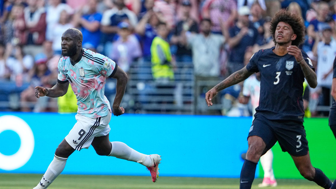 El brutal mensaje de 'troleo' de Bélgica tras eliminar a EE.UU. con Balogun en la cancha