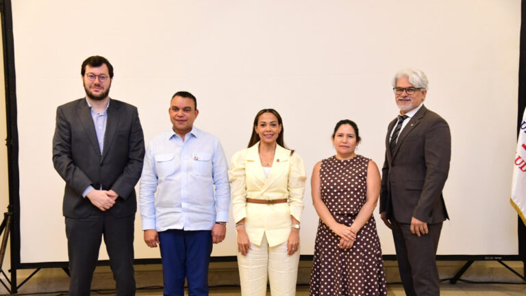Ministerio de Salud Pública inicia medición del nivel de madurez de las Redes Integradas de Servicios de Salud en la región Yuma
