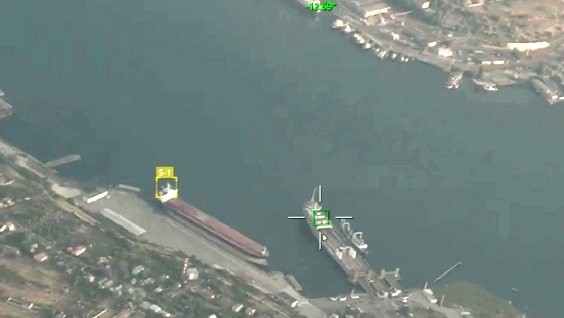Rusia golpea objetivos de las fuerzas de Kiev en un puerto ucraniano