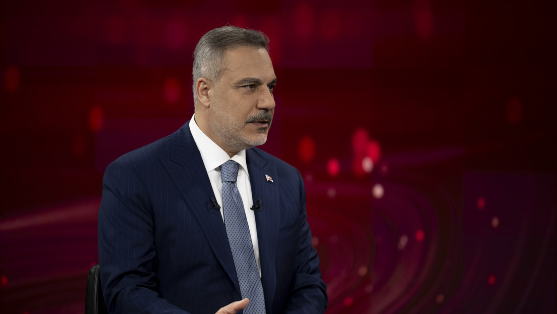 Turquía destaca "un malentendido" entre EE.UU. e Irán en torno al estrecho de Ormuz