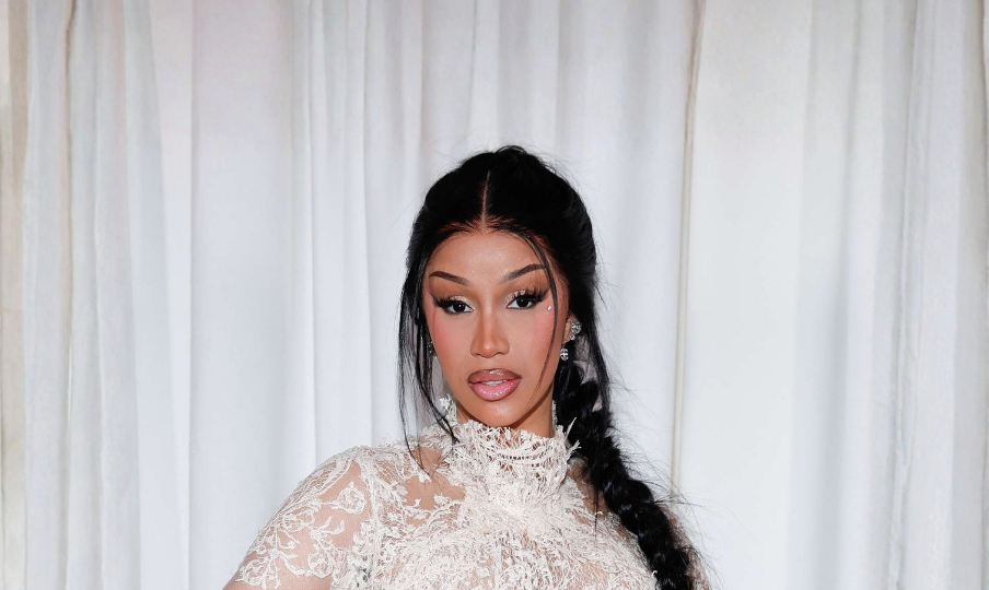 Cardi B comparte cómo sus hijos disfrutan del campo en República Dominicana