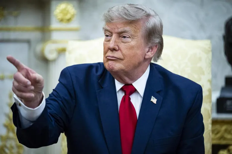 ¡Ofensiva migratoria! El gobierno de Trump propone poner fin a los visados indefinidos para estudiantes y periodistas extranjeros