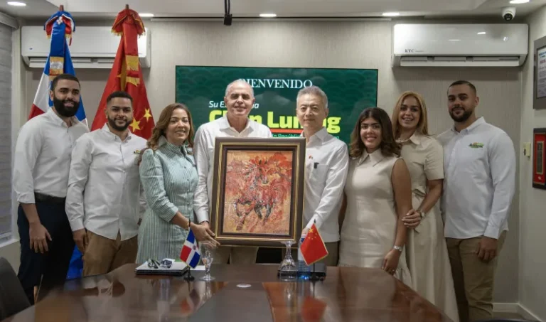 Agroesa celebra su 30° aniversario con la visita del embajador de China