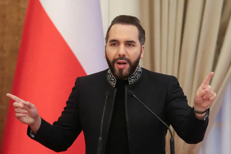 La reconfiguración política en El Salvador: El avance de Nayib Bukele hacia la consolidación del mando