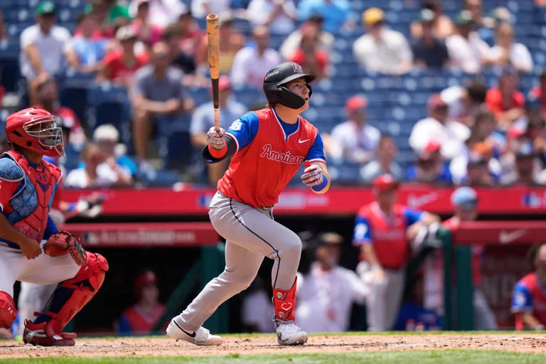 Flewelling brilla y lidera el dominio de la Americana en el Juego de Futuras Estrellas