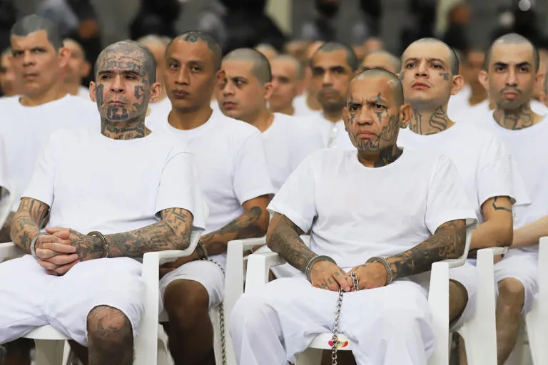 Golpe al crimen organizado: El Salvador cierra alegatos finales en macrojuicio contra 485 pandilleros
