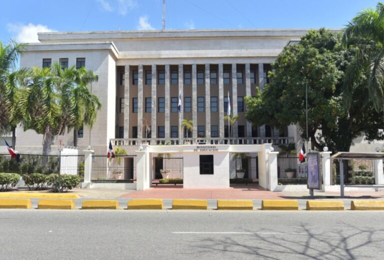 Ministerio de Educación se integra a la Alianza por el Bienestar para promover hábitos saludables desde las aulas