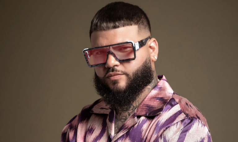 Farruko revela por qué se alejó de la iglesia: “Hasta yendo a la iglesia te ven como un signo de dinero”
