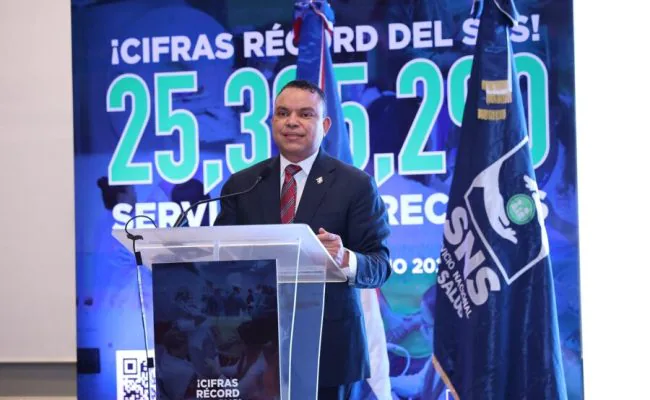 Senasa igualará tarifas del régimen contributivo en hospitales públicos a partir de agosto, anuncia el SNS