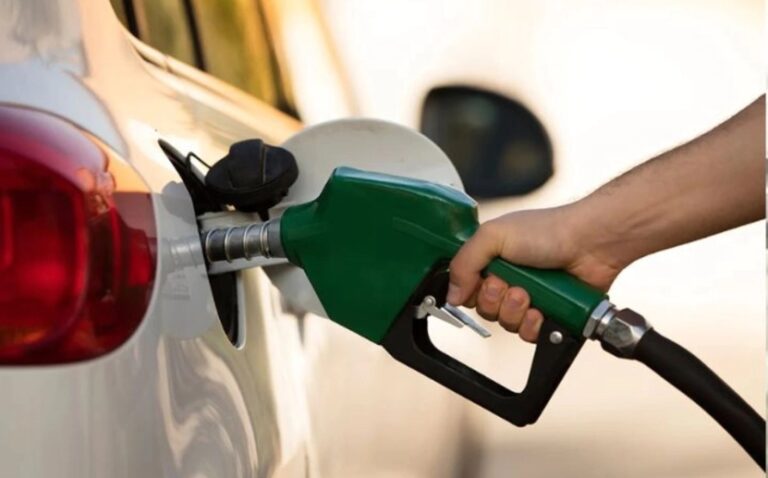 Gasolina dominicana entre las cinco más caras de la región
