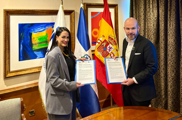 El Index firma acuerdo para formación dom. en el exterior
