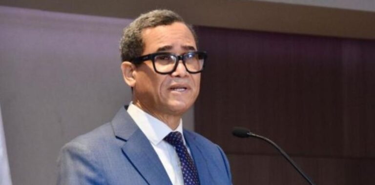 Olivares confía en otro diálogo llegar acuerdo Código Laboral