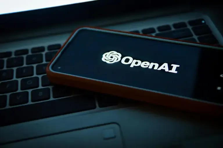 Agentes de OpenAI: 3 oleadas y alerta de seguridad en 2026