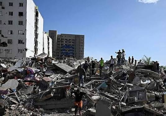 Albares confirma 164 españoles con paradero desconocido en Colombia tras el terremoto