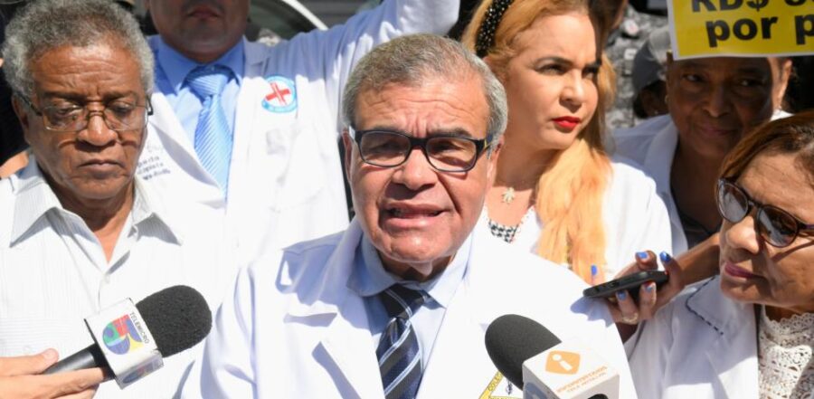 Senén Caba contradice al SNS y advierte sobre una caída superior al 40 % en las recaudaciones de los hospitales públicos