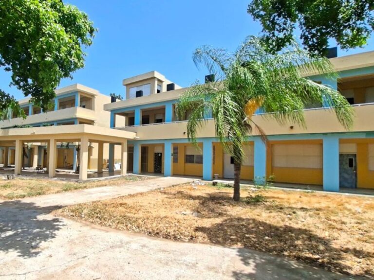 Educación incorpora 35 aulas y rehabilita 31 escuelas para el nuevo año escolar en Mao