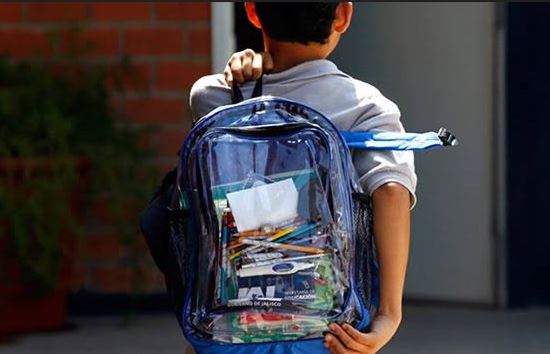 Más allá de las mochilas transparentes: ¿cómo se combate la violencia escolar?