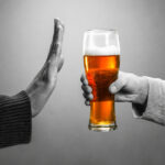 Qué ocurre en el cerebro tras dejar el alcohol: lo que reveló un estudio