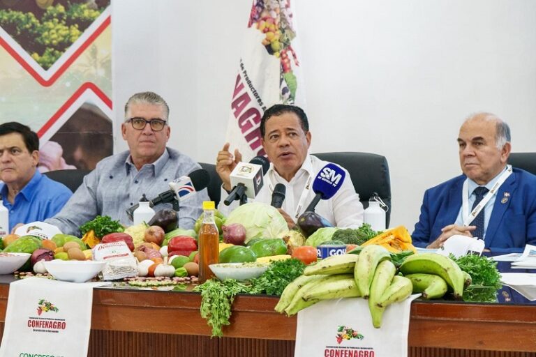 Confenagro respalda programa de mecanización del Gobierno