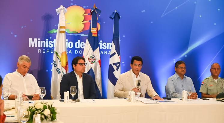 Turismo lanza el Plan Nacional de Señalética Vial Turística para transformar los destinos del país
