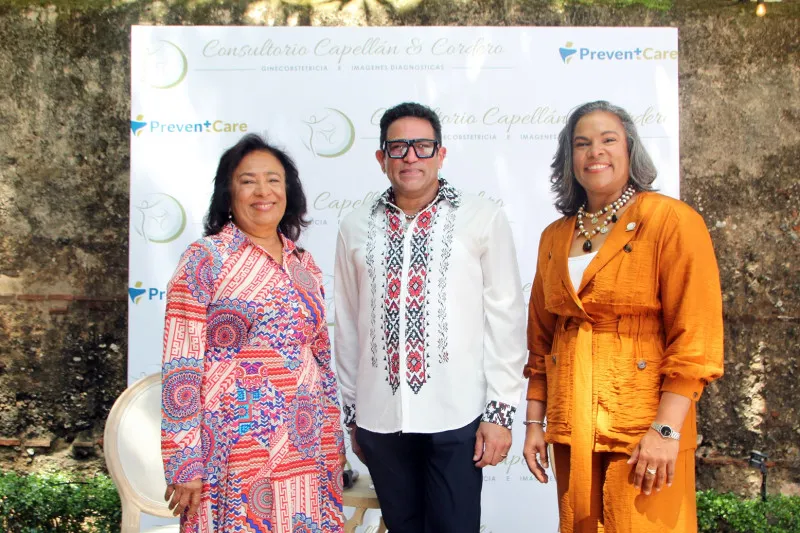 Celebran conversatorio "Las mujeres que callan: El silencio y la culpa"