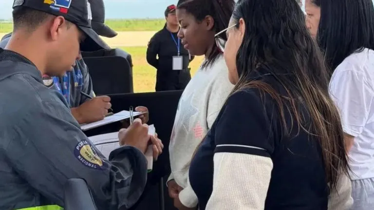 Venezuela y Estados Unidos reanudan los vuelos de repatriación tras la suspensión por sismos