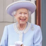 Elegancia real: Las joyas y piezas más emblemáticas de la Reina Isabel II llegan al Palacio de Buckingham