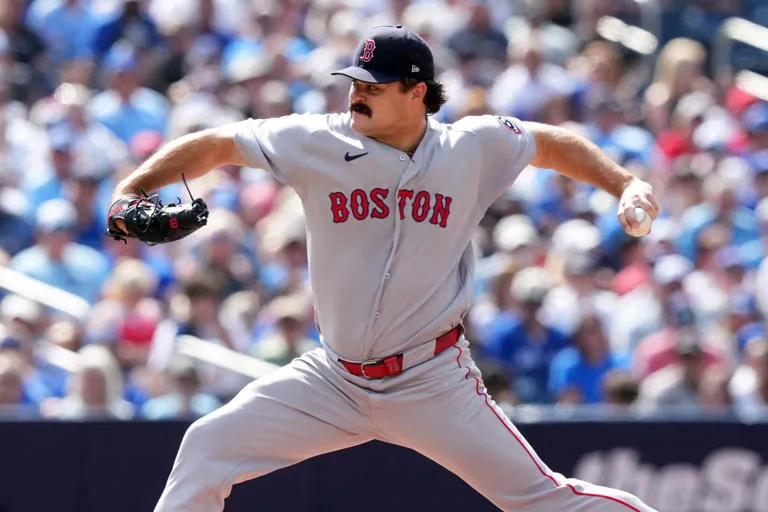 ¡Blanqueada y respiro! Boston frena su mala racha guiado por el brazo de Payton Tolle