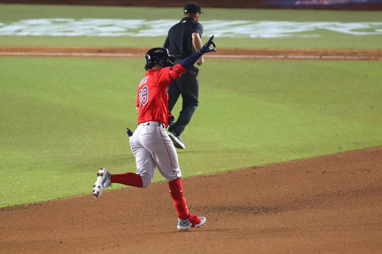 https://www.msn.com/es-us/deportes/baseball/el-mexicano-marcelo-mayer-cambia-de-equipo-en-el-mlb-trade-deadline/ar-AA29k4oP?ocid=hpmsn&cvid=6a71a226f333413ab7cfa15944d6bba4&ei=36
